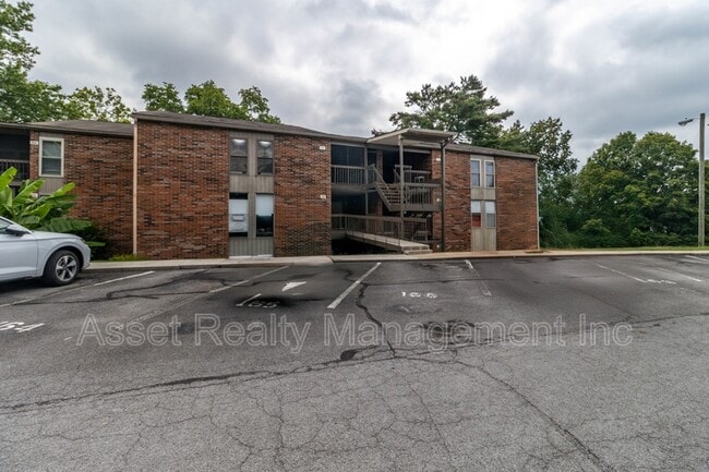 Primary Photo - 454 Berlin Dr