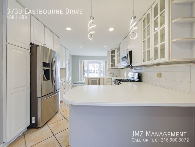 Building Photo - 3730 Eastbourne Dr