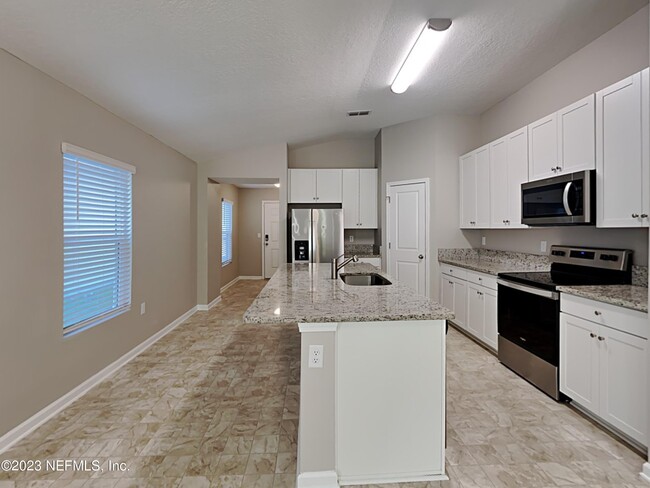 Building Photo - 11381 John Rutledge Pl