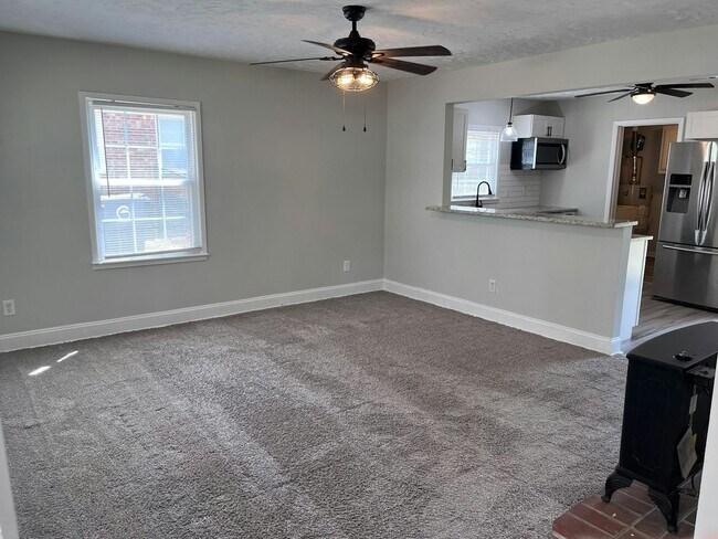 Building Photo - 3625 Flint St