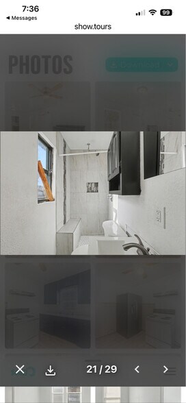 Building Photo - 732 N Victor Ave