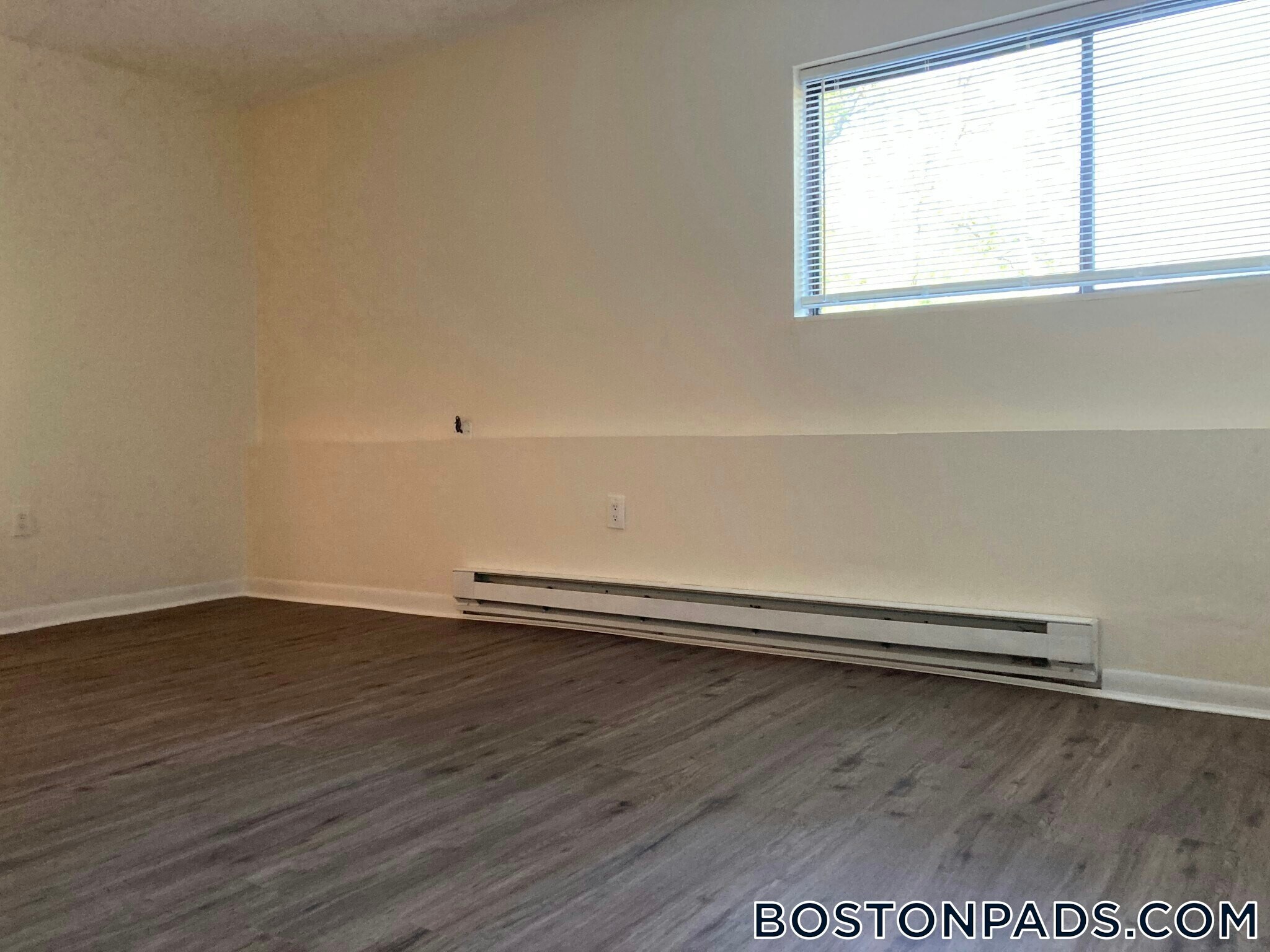 Building Photo - 28 Faxon St