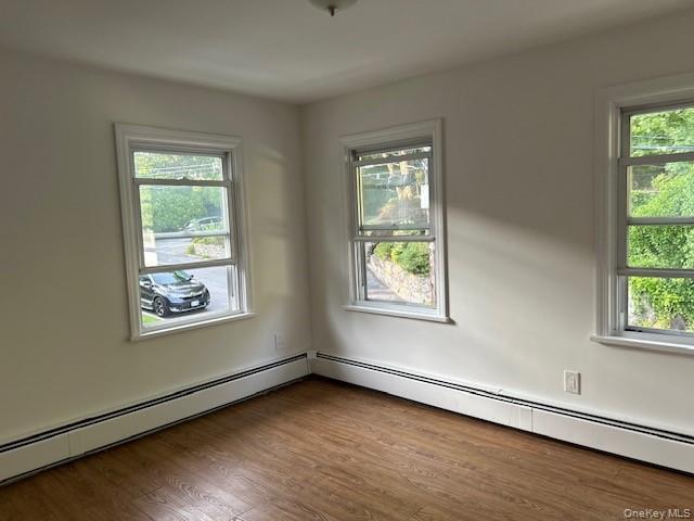 Building Photo - 306 5th St