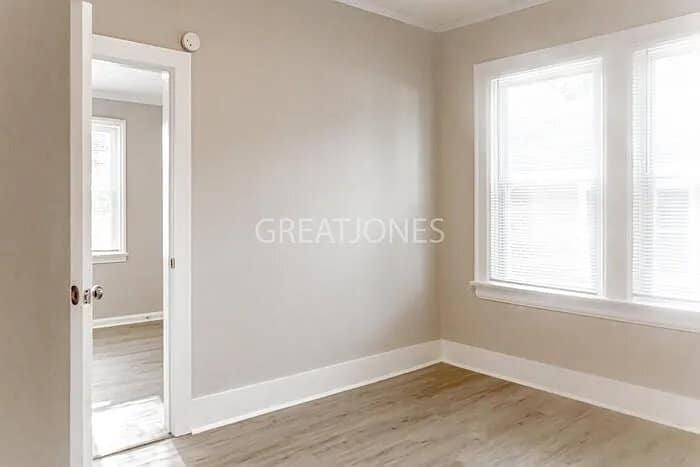 Building Photo - 328 Calloway St