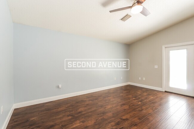 Building Photo - 4622 Tailfeather Ct