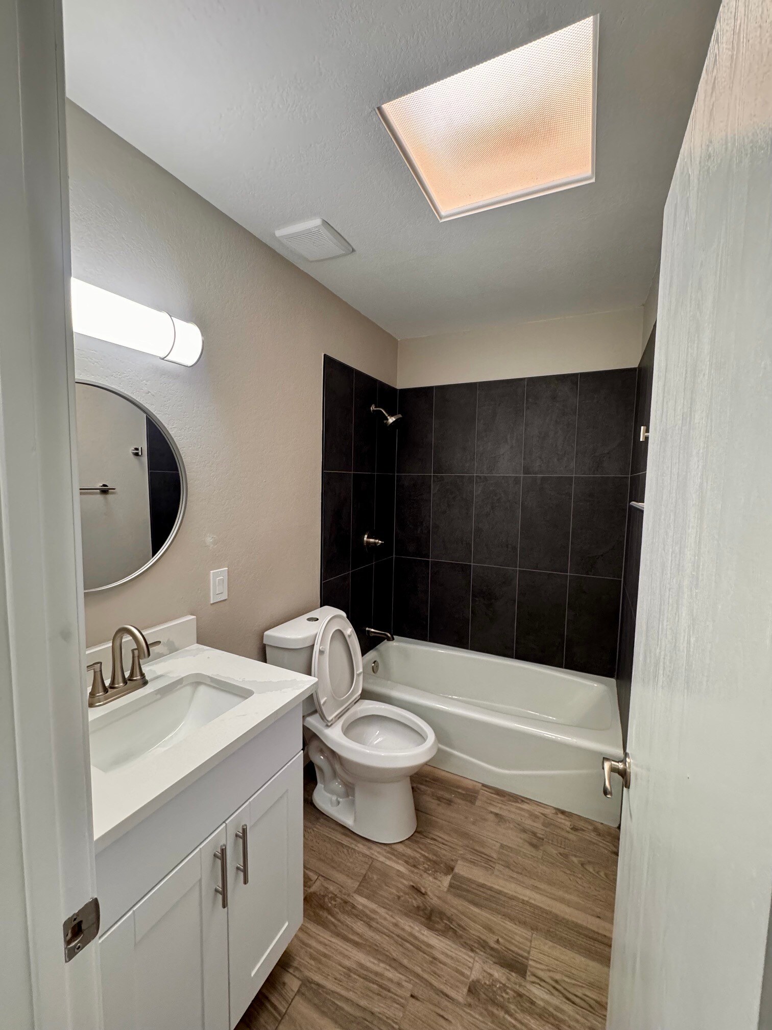 Main Bathroom - 4172 N Western Winds Dr