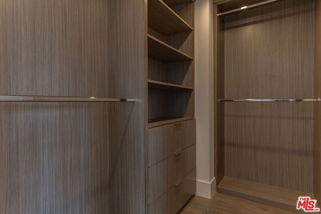 Building Photo - 4830 1/2 Pickford St