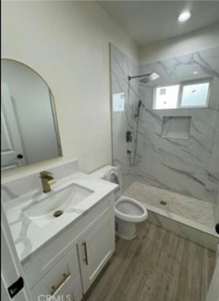Building Photo - 1410 E Yucca Dr
