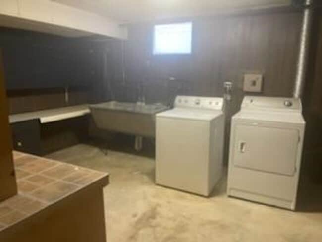 Building Photo - 3 Bedroom in Grayslake