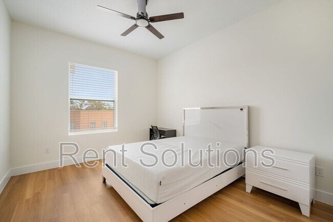 Building Photo - 13612 N 22nd St