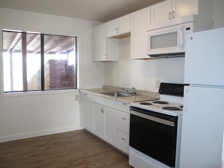 Building Photo - 446 N 22nd St