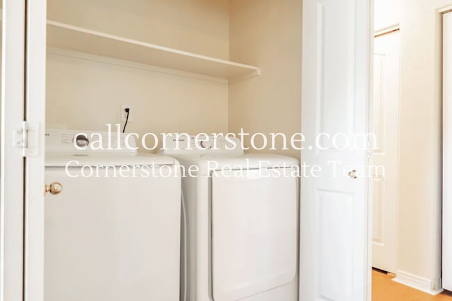 Building Photo - 1415 Madison Ridge Heights