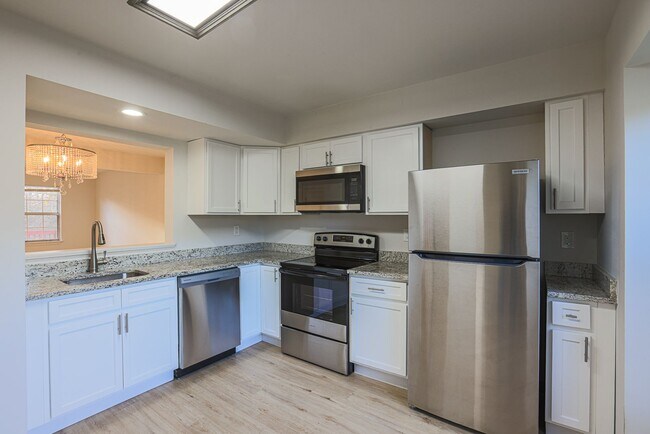 Building Photo - 3342 Garrison Cir