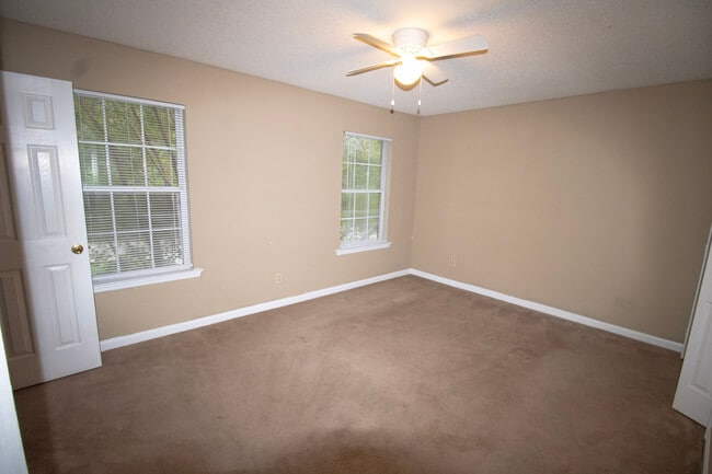 Building Photo - 1610 Drayton Ln