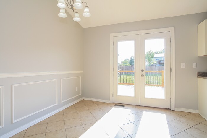 Building Photo - 7 N Brushwood Ct