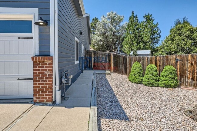Building Photo - 1511 Scott Canyon Ln