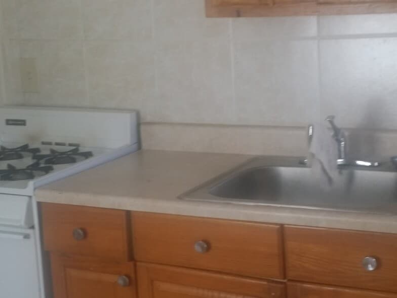 Building Photo - 1141 Asbury Ave