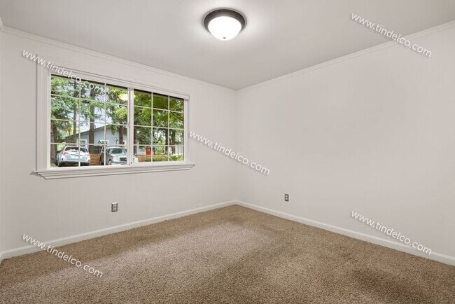Building Photo - Beautiful 3-Bedroom, 2-Bath Home in Multno...