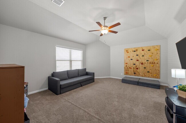 Building Photo - Beautifully Maintained 4-Bedroom Home in Waco with Thoughtful Layout