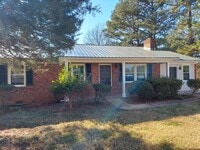 Building Photo - Ranch Home with In-Law Suite