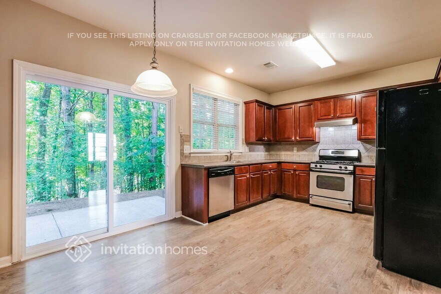 Building Photo - 1758 Bentridge Dr