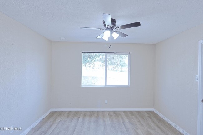 Building Photo - 4433 Yandell Dr