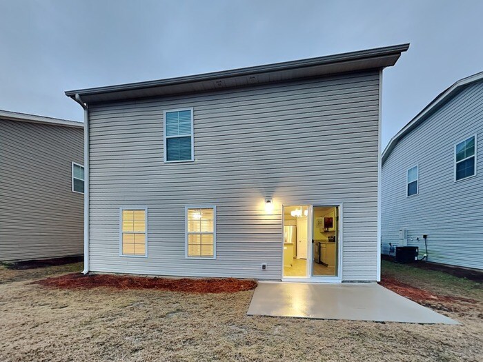 Building Photo - 96 Salers Ln