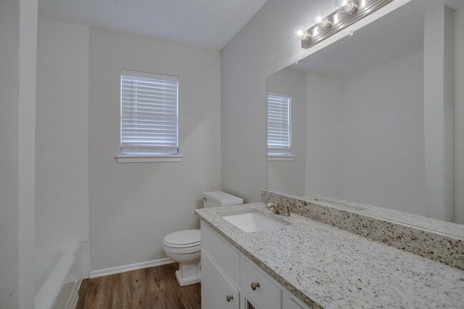 Building Photo - 3/2/1 in Established Area!