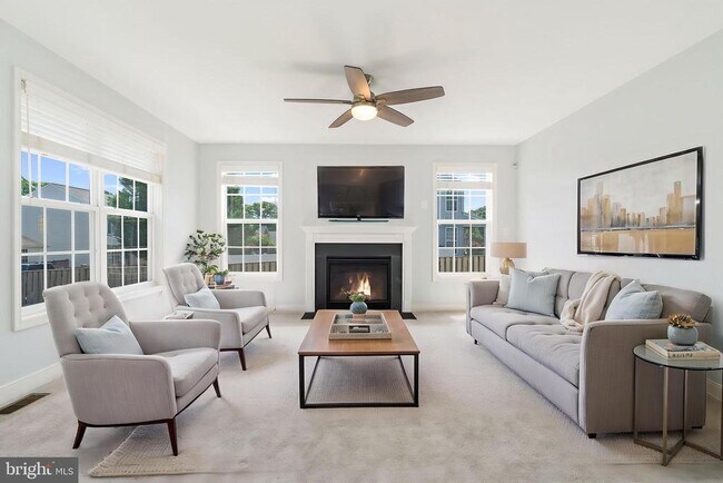 Building Photo - 132A Pineview Ave