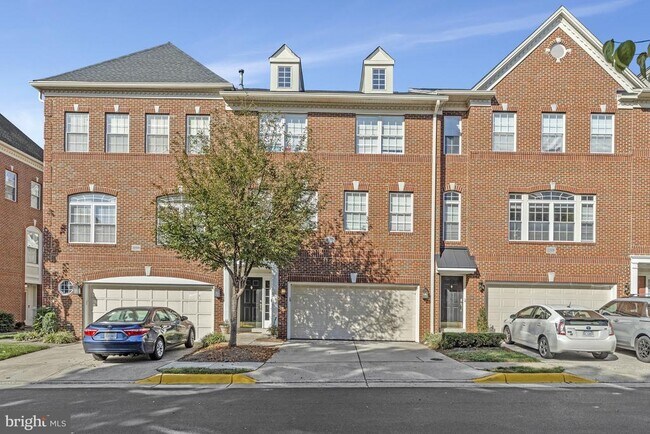 Building Photo - 20377 Cottswold Terrace