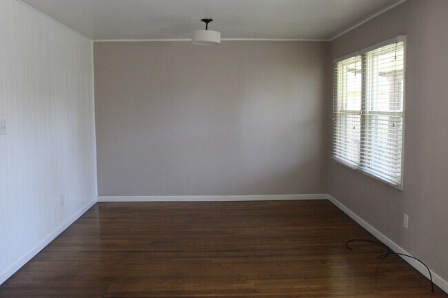 Building Photo - Beautiful Westchester Home for Rent