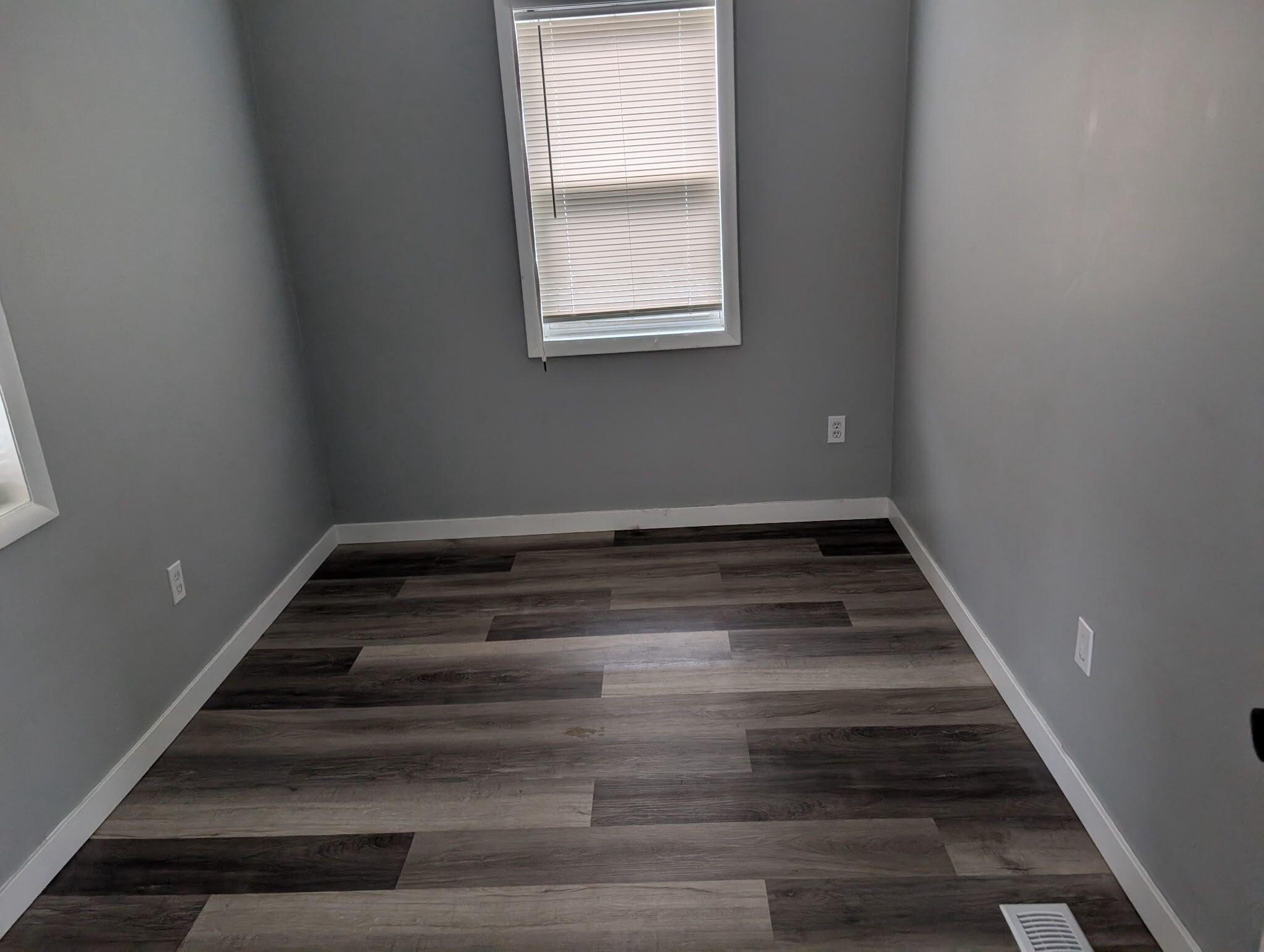 Building Photo - 1219 Burton St