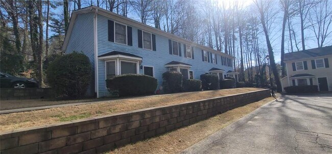 Building Photo - 1570 Oakpoint Dr SW