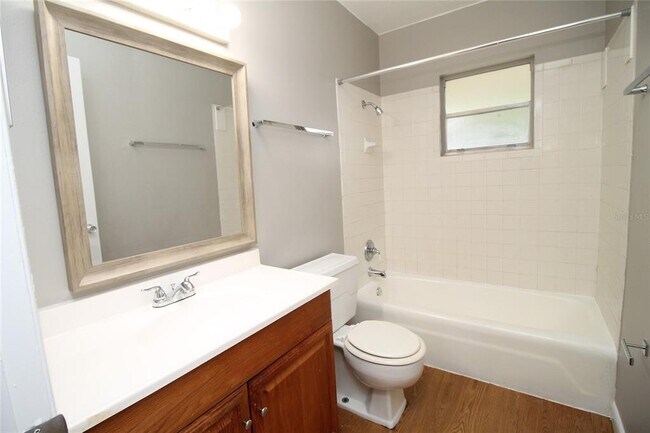 Building Photo - 1126 10th St