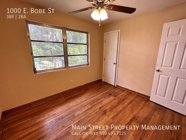 Building Photo - 1000 E Bobe St