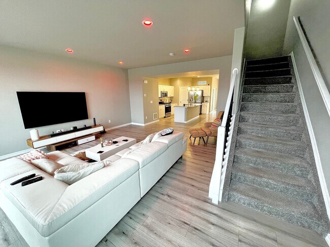 Building Photo - 7870 Bone Crk Pt