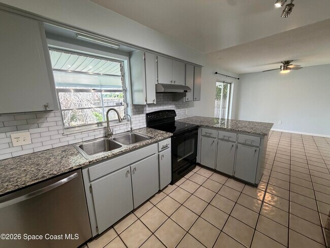 Building Photo - 232 Terrace Shores Dr
