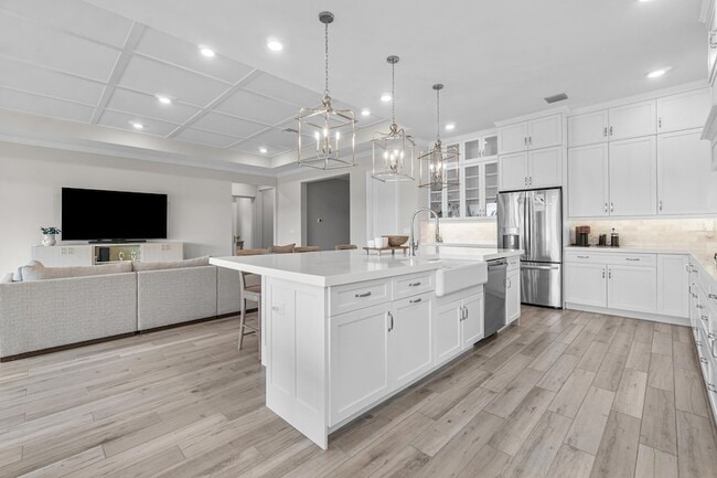 Building Photo - 12272 Waterstone Cir