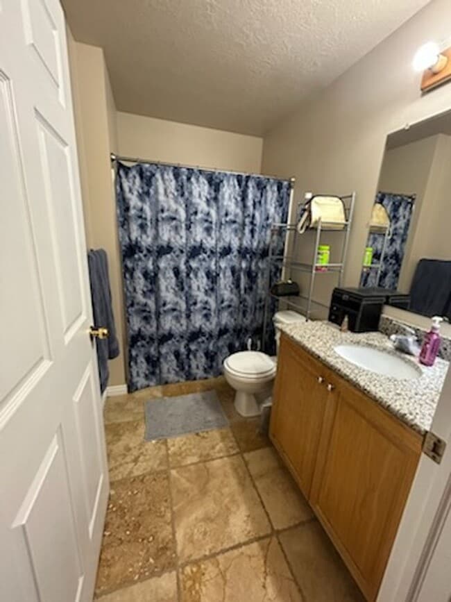 Building Photo - 2 Bed 1 Bath Condo in Rexburg Idaho - Unit...