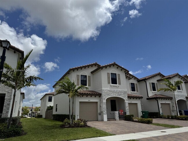 Building Photo - 11919 SW 247th Ter