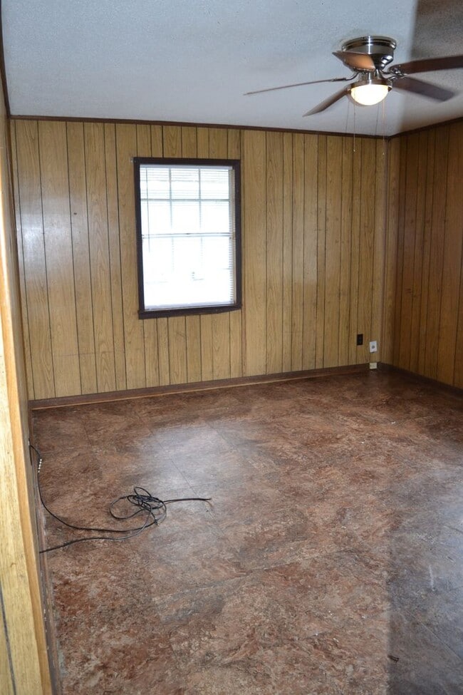 Building Photo - 816 Gilmore St