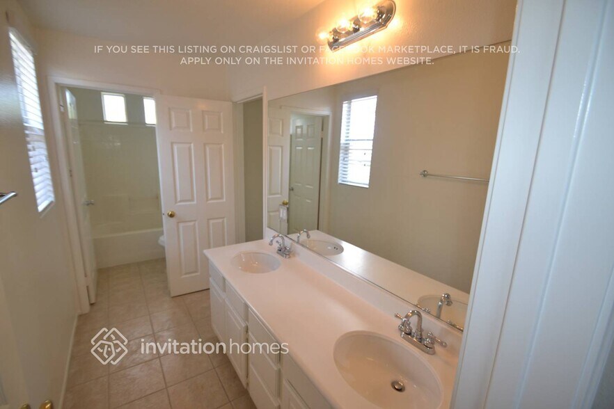 Building Photo - 22830 Oak Knoll Dr