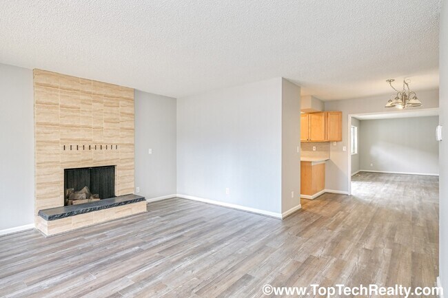 Building Photo - 14390 SW Furlong Way
