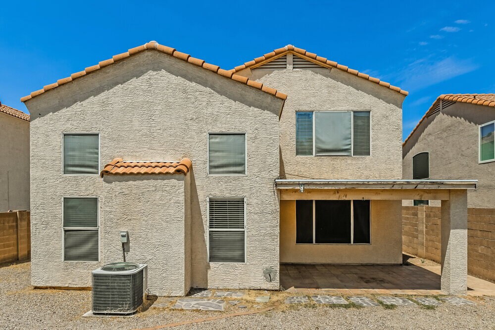 Building Photo - 5123 E Dragoon Ave
