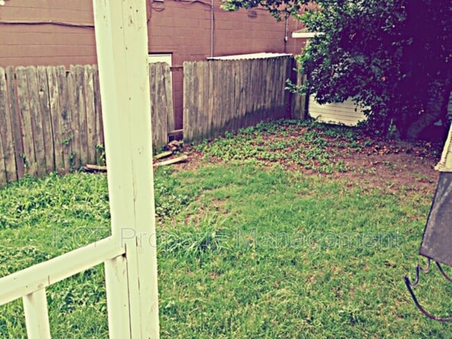 Primary Photo - 1718 N A St