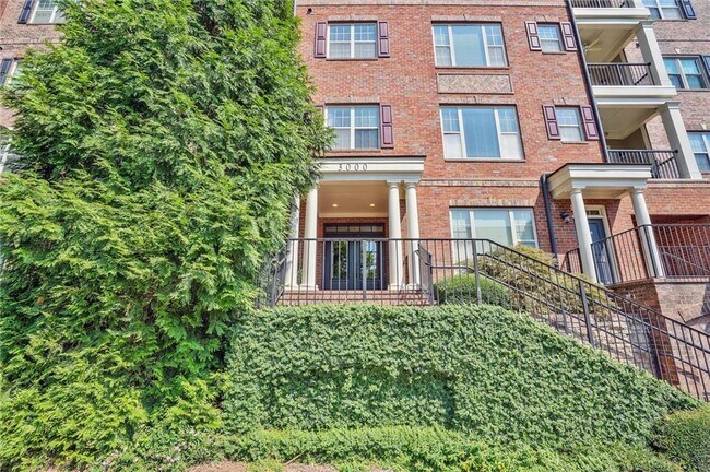 Building Photo - 2300 Peachford Rd