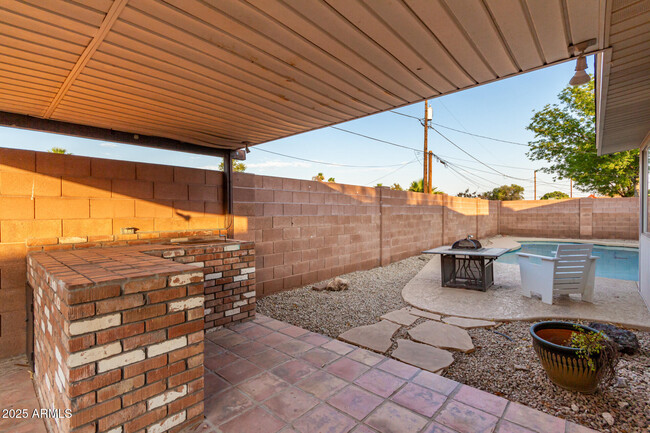 Building Photo - 2109 S Stanley Pl