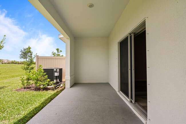 Building Photo - 12869 SW Forli Wy