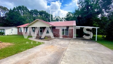 Building Photo - Wonderful 4 Bedroom Home in Pelham