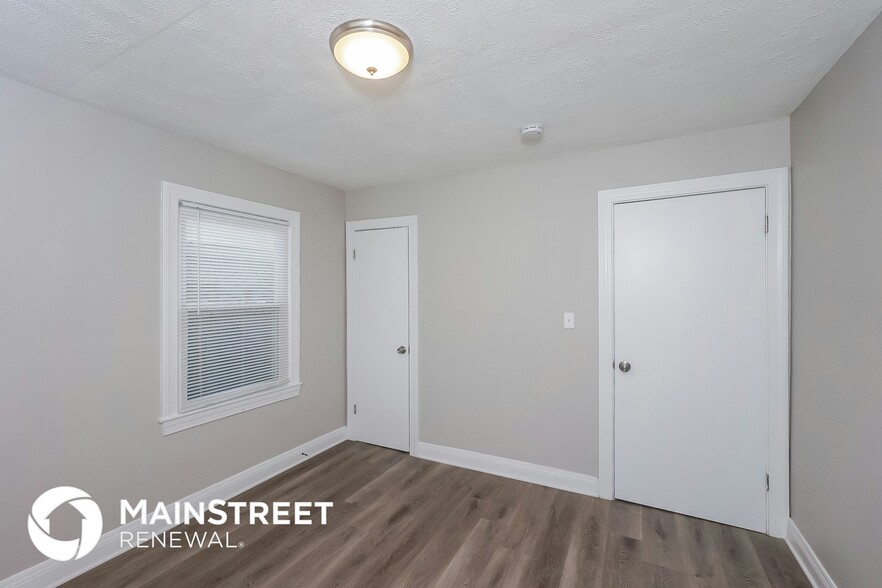 Building Photo - 1088 Bicknell Ave